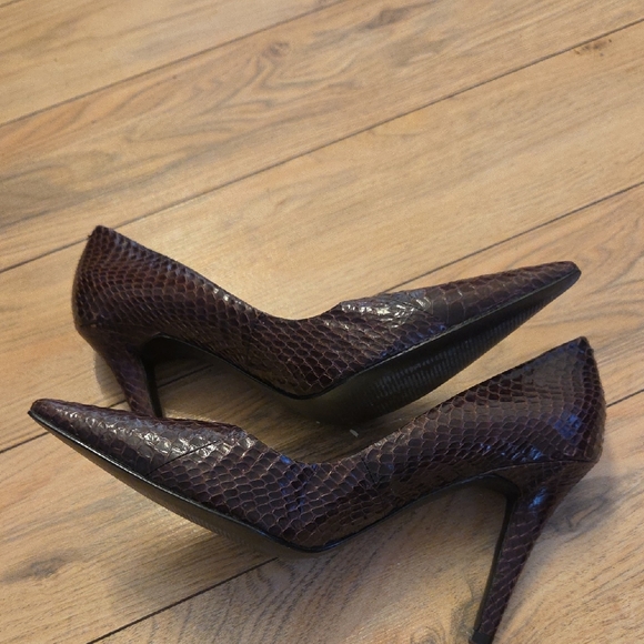 Lauren Ralph Lauren Brown Faux Snakeskin Pointed Toe Heels Size 7 - Picture 4 of 5